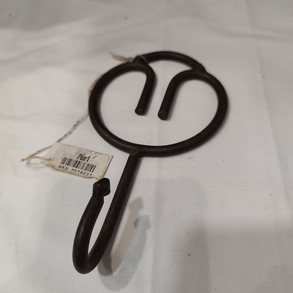 Pier One Wrought Iron Wall Mount‎ HOOK Keys Plants Indoor Outdoor